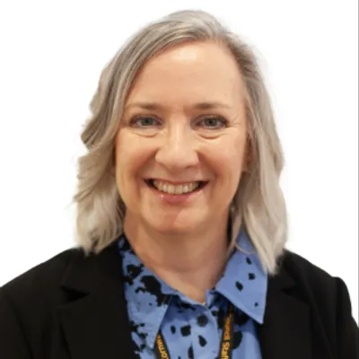 Photo of Annabel Scholes